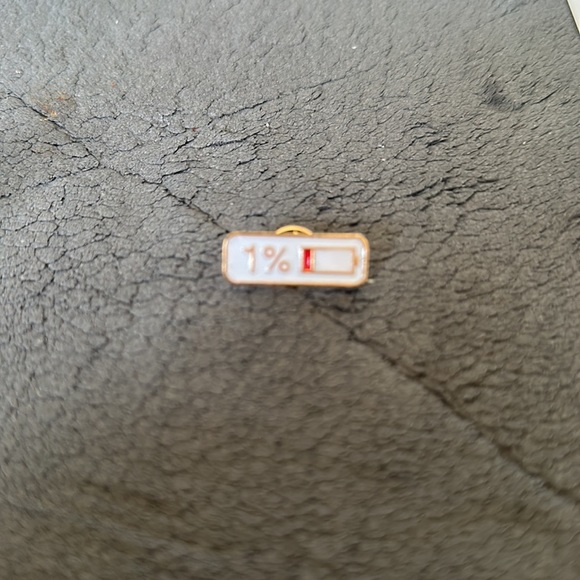 pin - Low Battery Pin - Picture 5 of 5